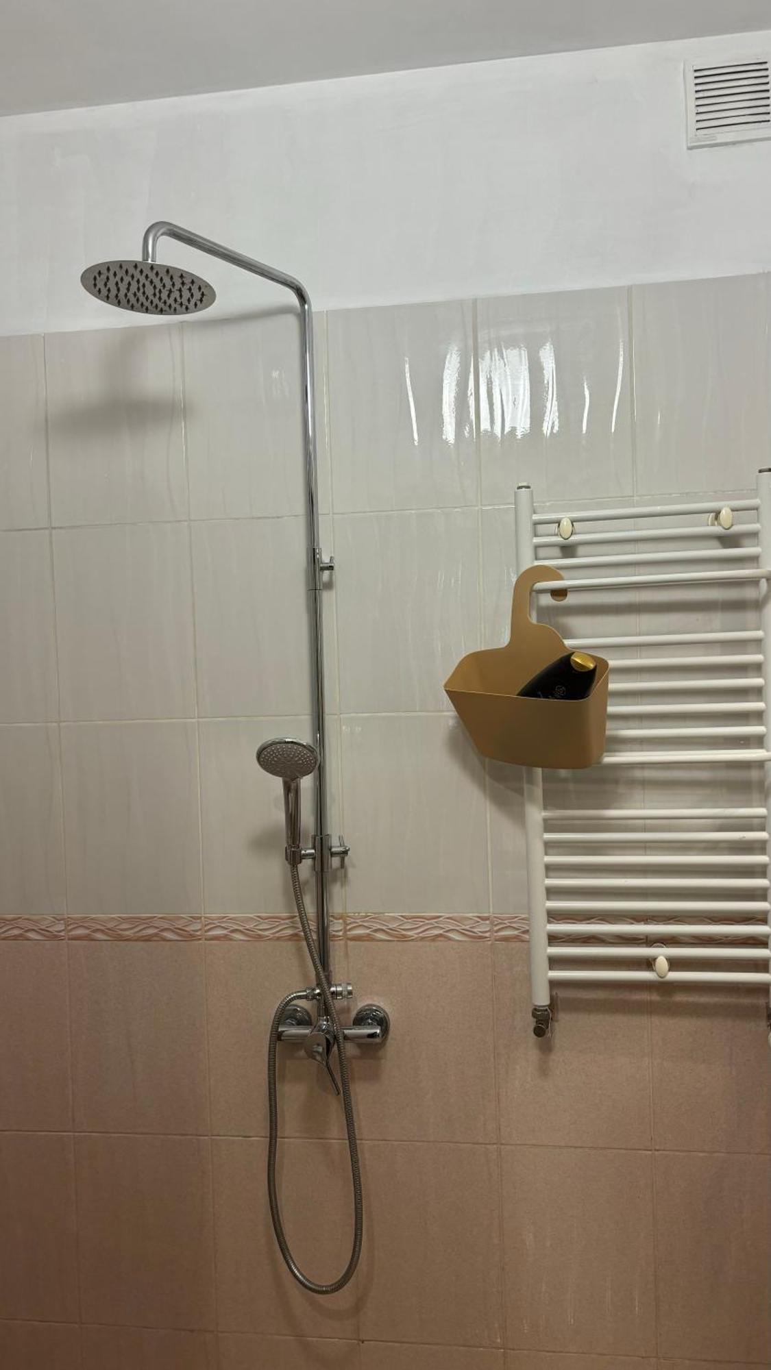 Quiet 2 Bedrooms Downtown Appartement