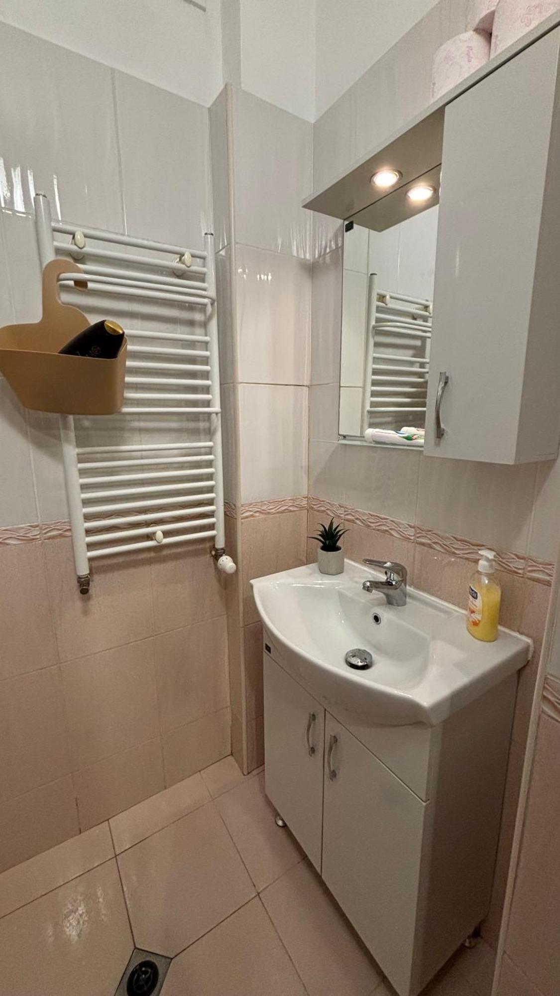 Quiet 2 Bedrooms Downtown * Sofia